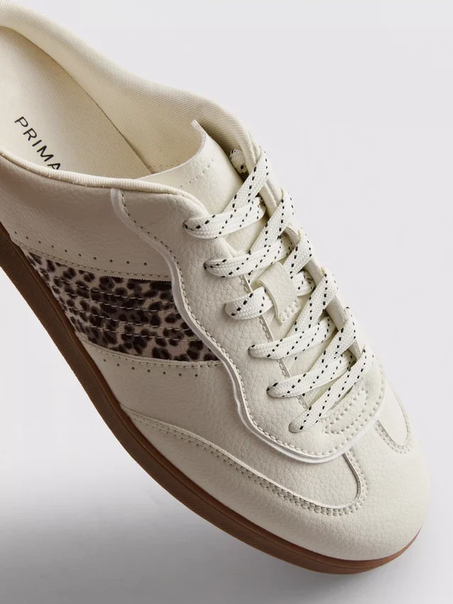 Liukukengät kumipohjalla