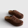 Loafer-tyyliset klogisandaalit