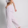 Love to Lounge: raidalliset suorat pyjamahousut