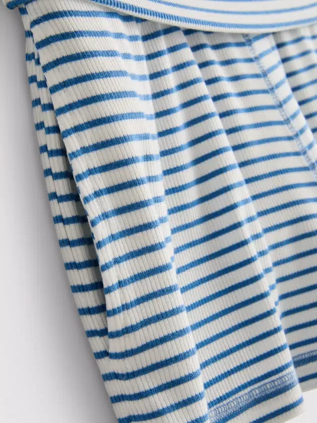 Love to Lounge ribbineuloisissa raidallisissa pyjama-shortsissa