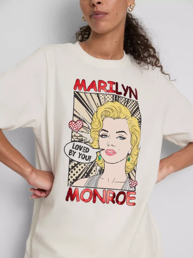 Marilyn Monroe -ylisuuri puuvillainen t-paita