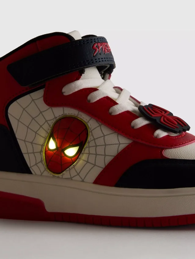 Marvel Spider-Man -korkeavartiset valaisevat tennarit