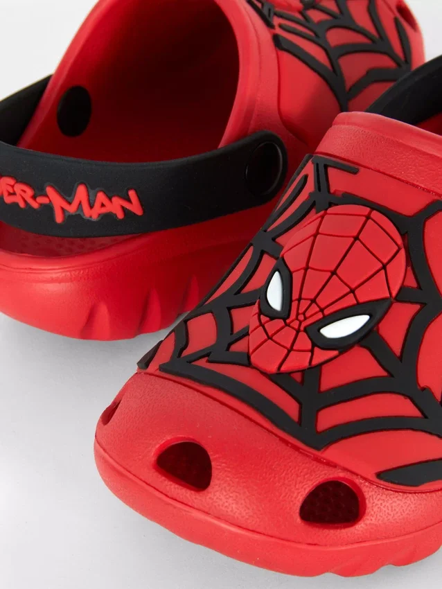 Marvel Spider-Man -takahihnaiset puukengät