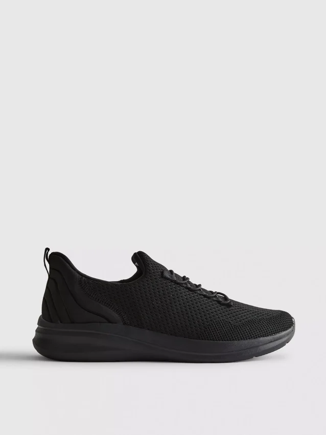 Matalan vartalon slip-on-tennarit