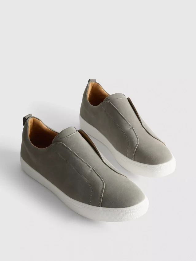 Matalan vartalon slip-on-tennarit