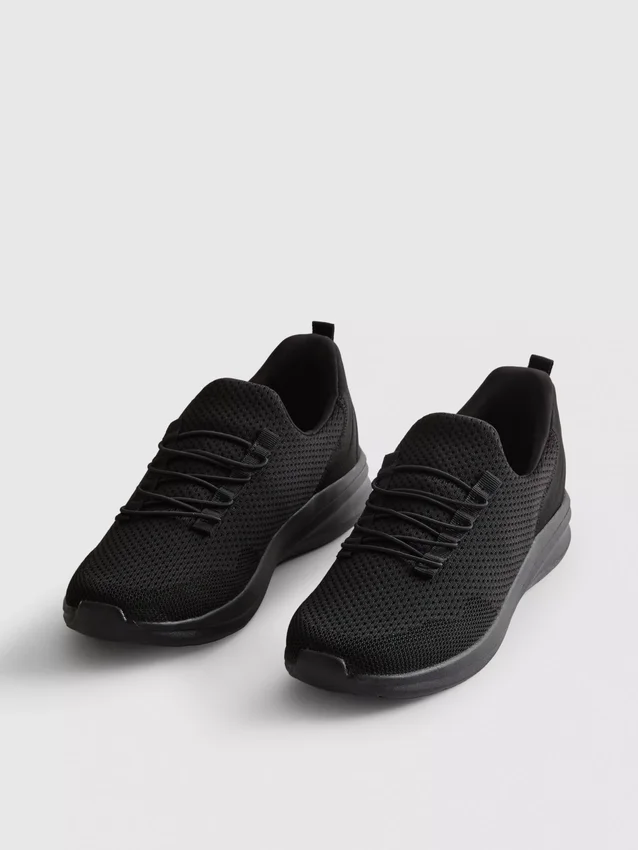 Matalan vartalon slip-on-tennarit