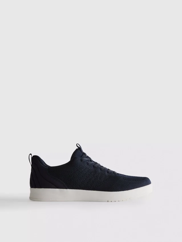 Matalan vartalon tennarit