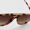 Metallireunaiset aviator-tyyliset aurinkolasit