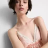 Morsiamen satiininen pitsinen babydoll-bralette