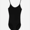 Muotoilevat alusvaatteet bodysuit