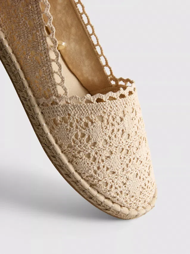Nauhalliset espadrillot