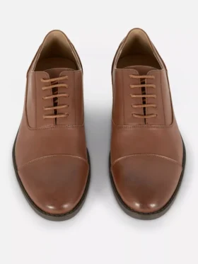 Nauhalliset juhlalliset loaferit