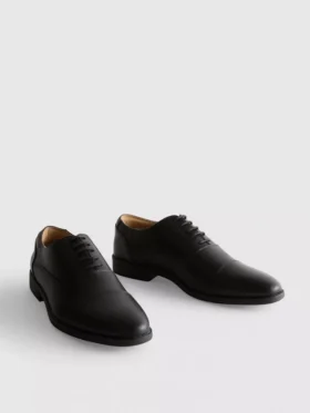 Nauhalliset oxford-kengät