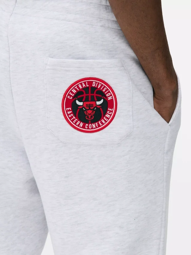 NBA Chicago Bulls -kiristysnauhalliset collegehousut