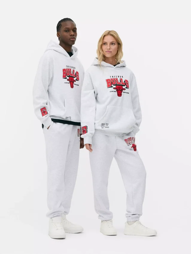 NBA Chicago Bulls -logolla varustettu huppari