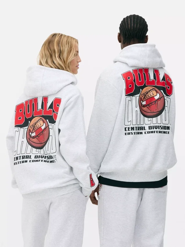NBA Chicago Bulls -logolla varustettu huppari