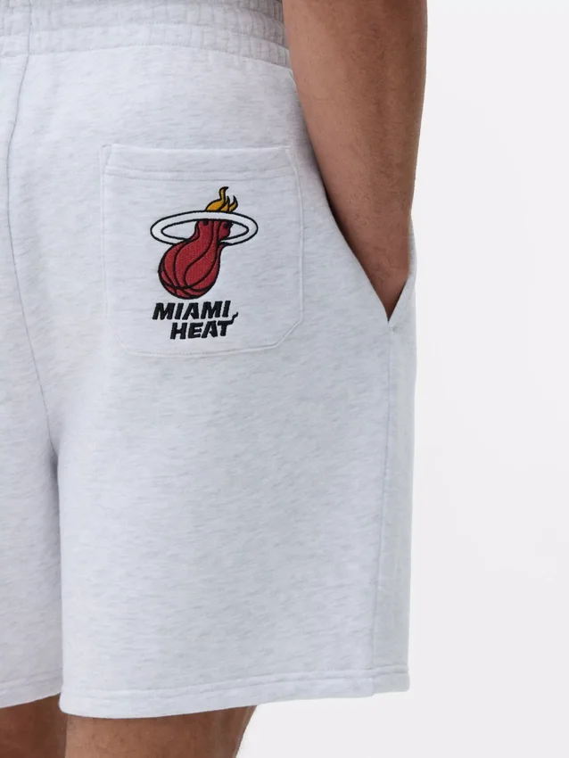 NBA Miami Heat -kiristysnauhalliset shortsit