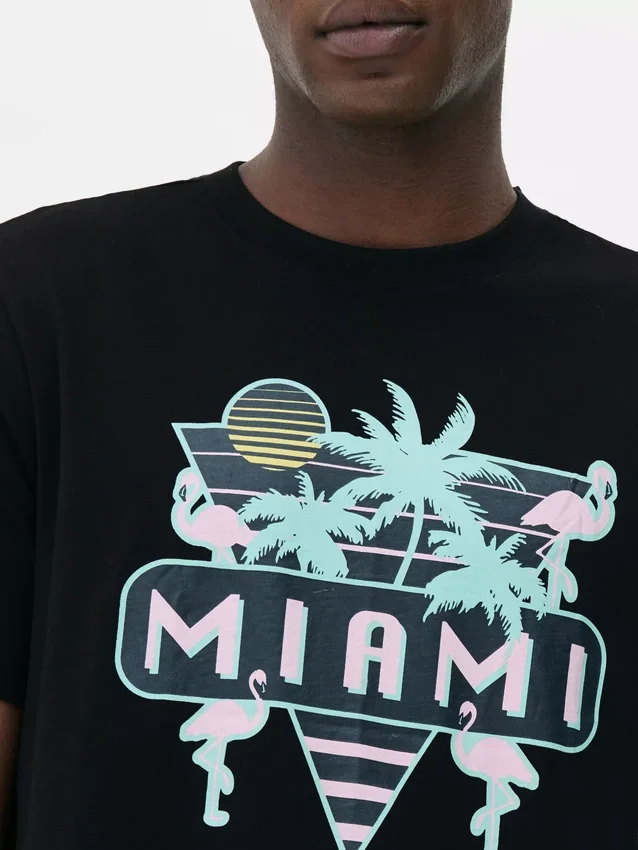 Neonvärinen Miami-grafiikkat-kauluspaita