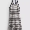 Neulottu raidallinen halter-mekko