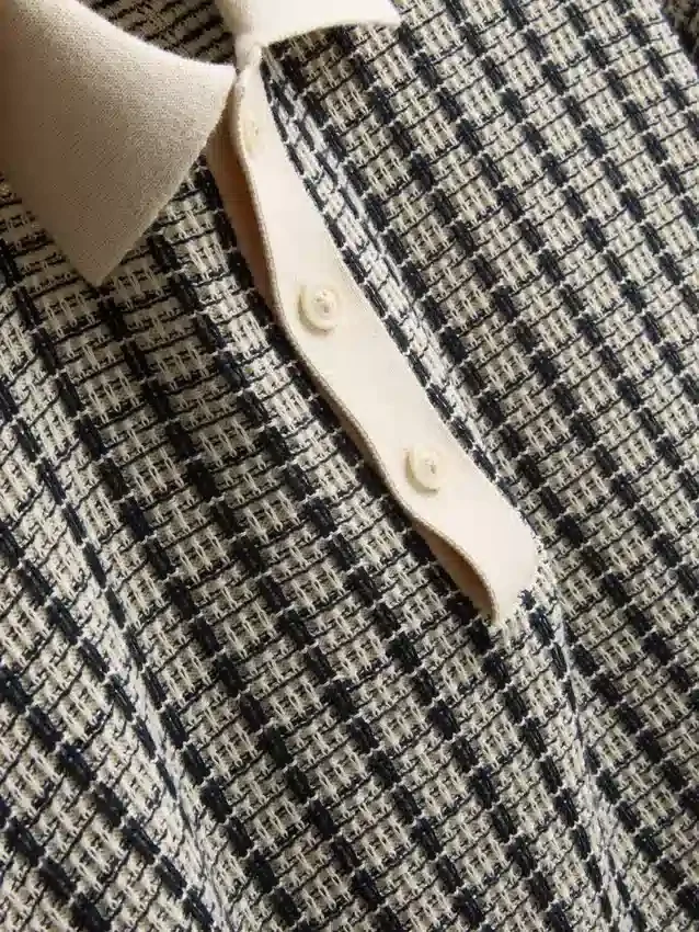 Neulottu ruudullinen poolopaita