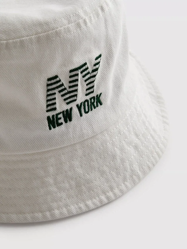 New York -logolla varustettu bucket-hattu