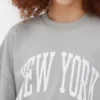 New Yorkin ylisuuri graafinen collegepaita