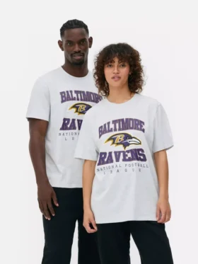 NFL Baltimore Ravens -logolla varustettu t-paita