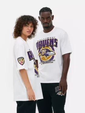 NFL Baltimore Ravens -logolla varustettu t-paita