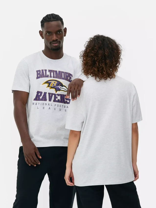 NFL Baltimore Ravens -logolla varustettu t-paita