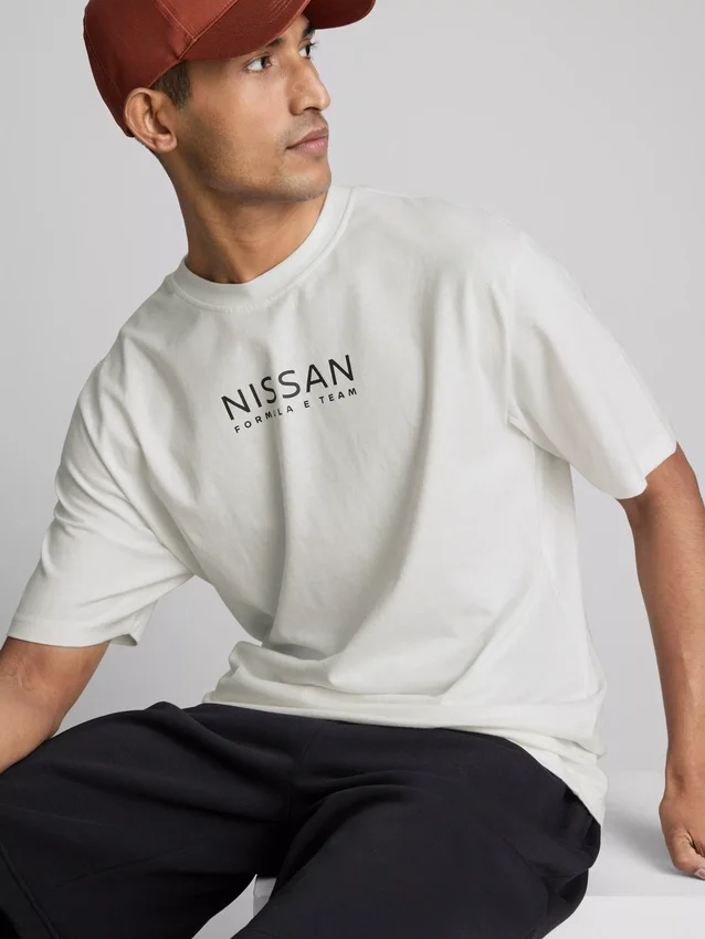 Nissan Formula E -Kauluspaidat
