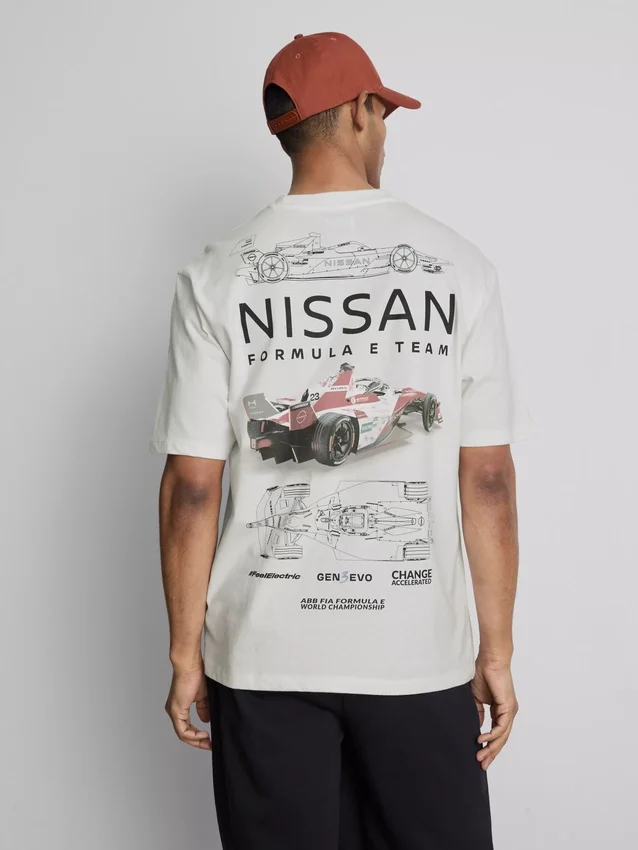 Nissan Formula E -Kauluspaidat