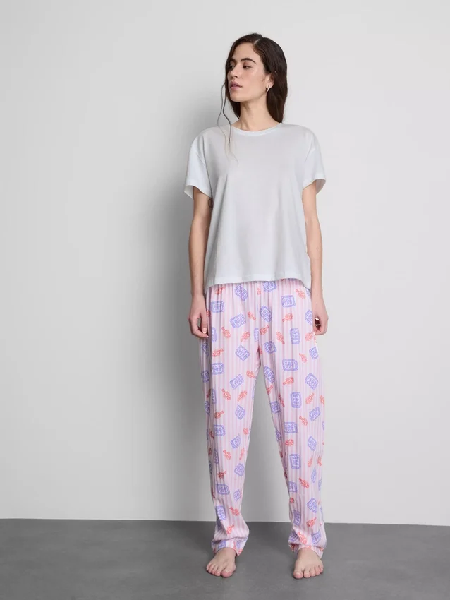 Painettu puuvillapyjamakokonaisuus