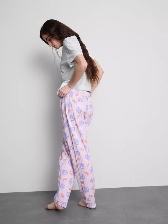 Painettu puuvillapyjamakokonaisuus