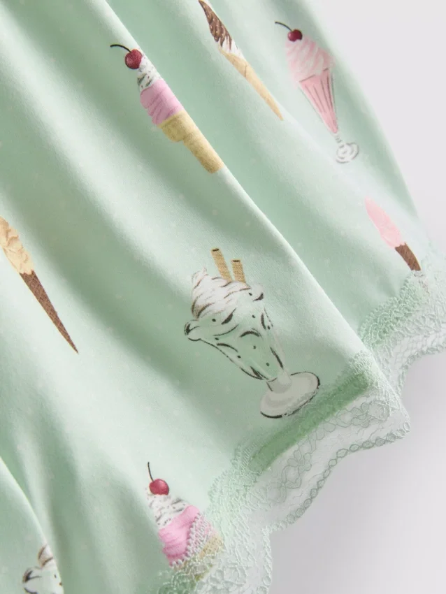 Painetut lyhyet pyjamat