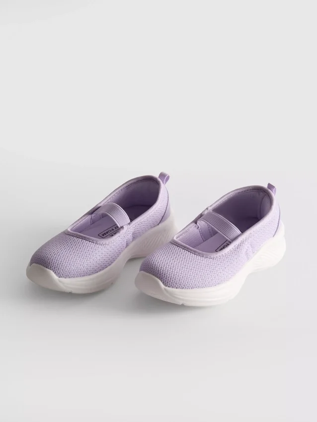 Paksupohjaiset ballerina-tennarit