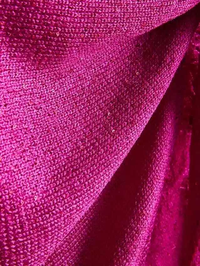 Paljettitupsuinen sarong