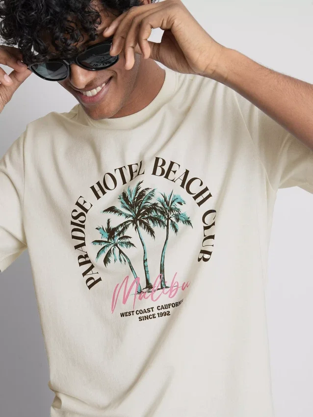 Paradise Beach -grafiikkat-kauluspaita