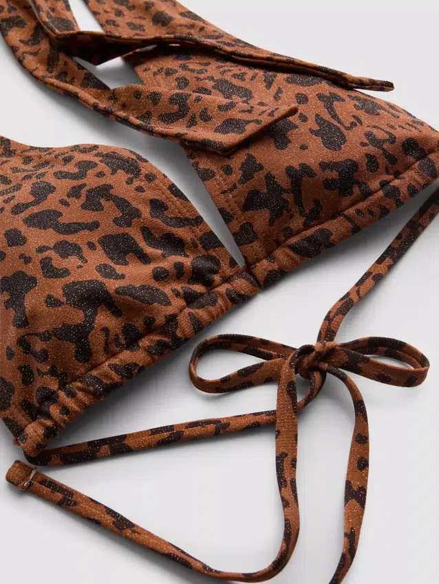 Paula Echevarría -leopardikuvioinen halterneck-bikinitoppi