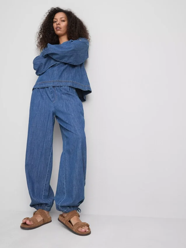 Paula Echevarrían puuvillapitoiset denim-harem-housut