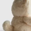 Pieni tabby-kissan pehmolelu