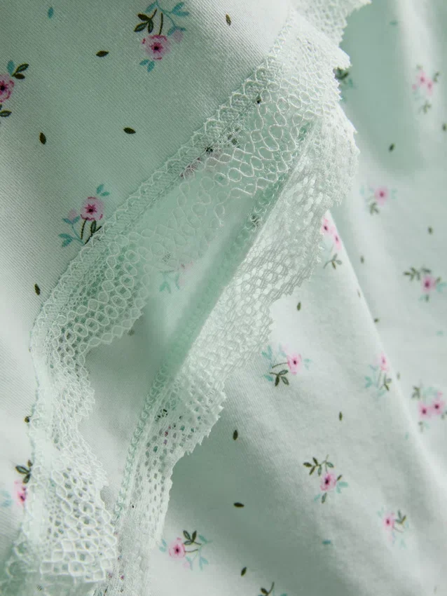 Pitsireunaiset cami-pyjamat