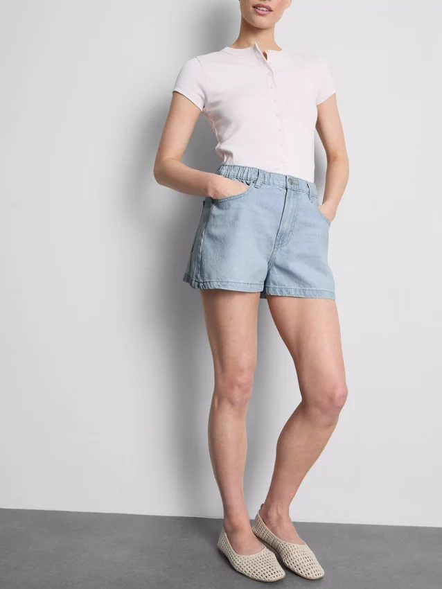 Puuvilladenimiset A-linjaiset shortsit