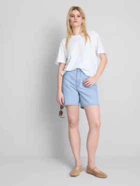 Puuvilladenimiset bermudashortsit