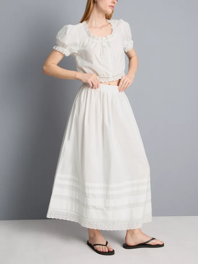 Puuvillainen broderie-midihame
