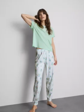 Puuvillaiset painetut pyjamat