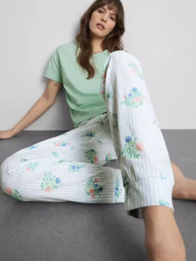 Puuvillaiset painetut pyjamat