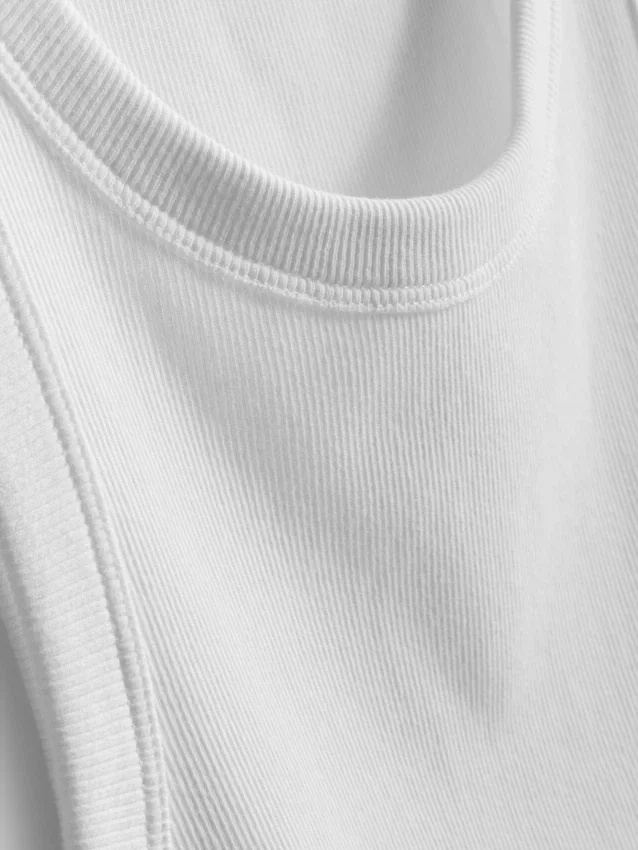 Puuvillapitoinen ribbineuleinen racerback-toppi