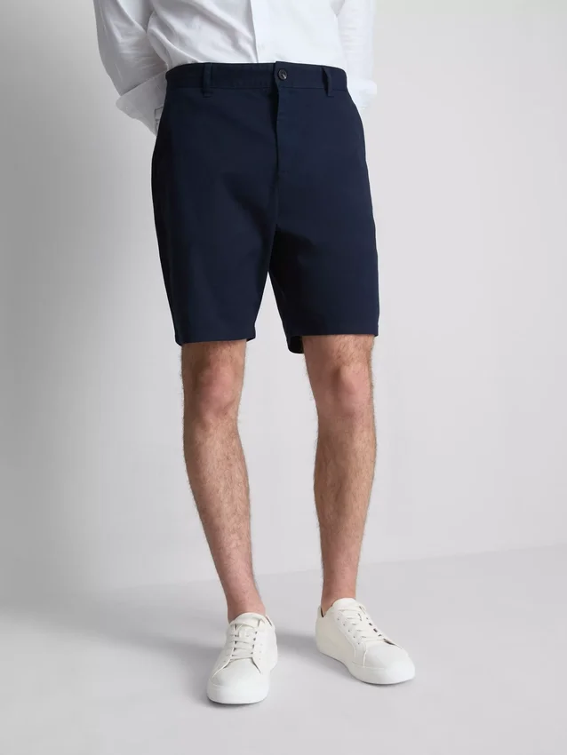 Puuvillapitoiset chino-shortsit