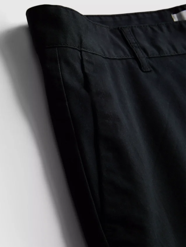 Puuvillapitoiset chino-shortsit