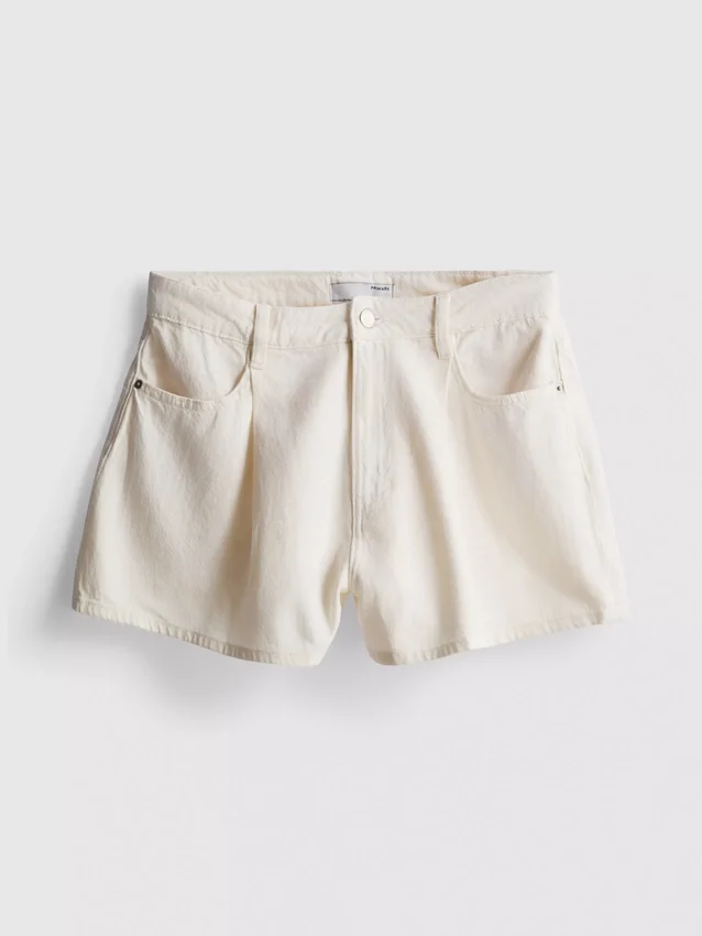 Puuvillapitoiset denim-plisseeratut levenevät shortsit